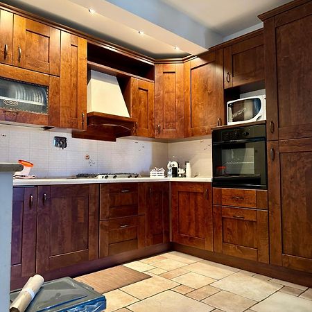 Gold House Luxury Anzio Vila Exterior foto