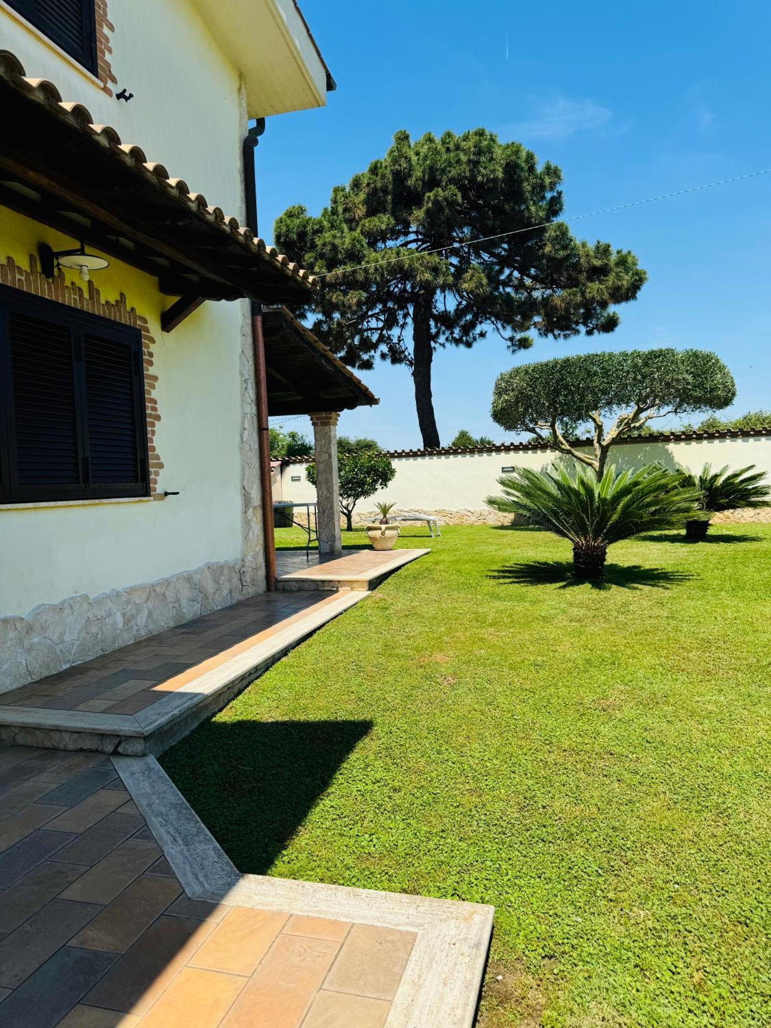 Gold House Luxury Anzio Vila Exterior foto